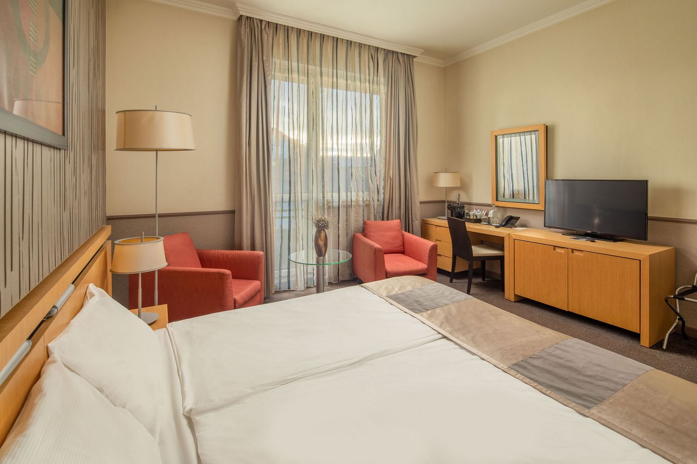 Mamaison-Hotel-Andrassy-Budapest-Room-17