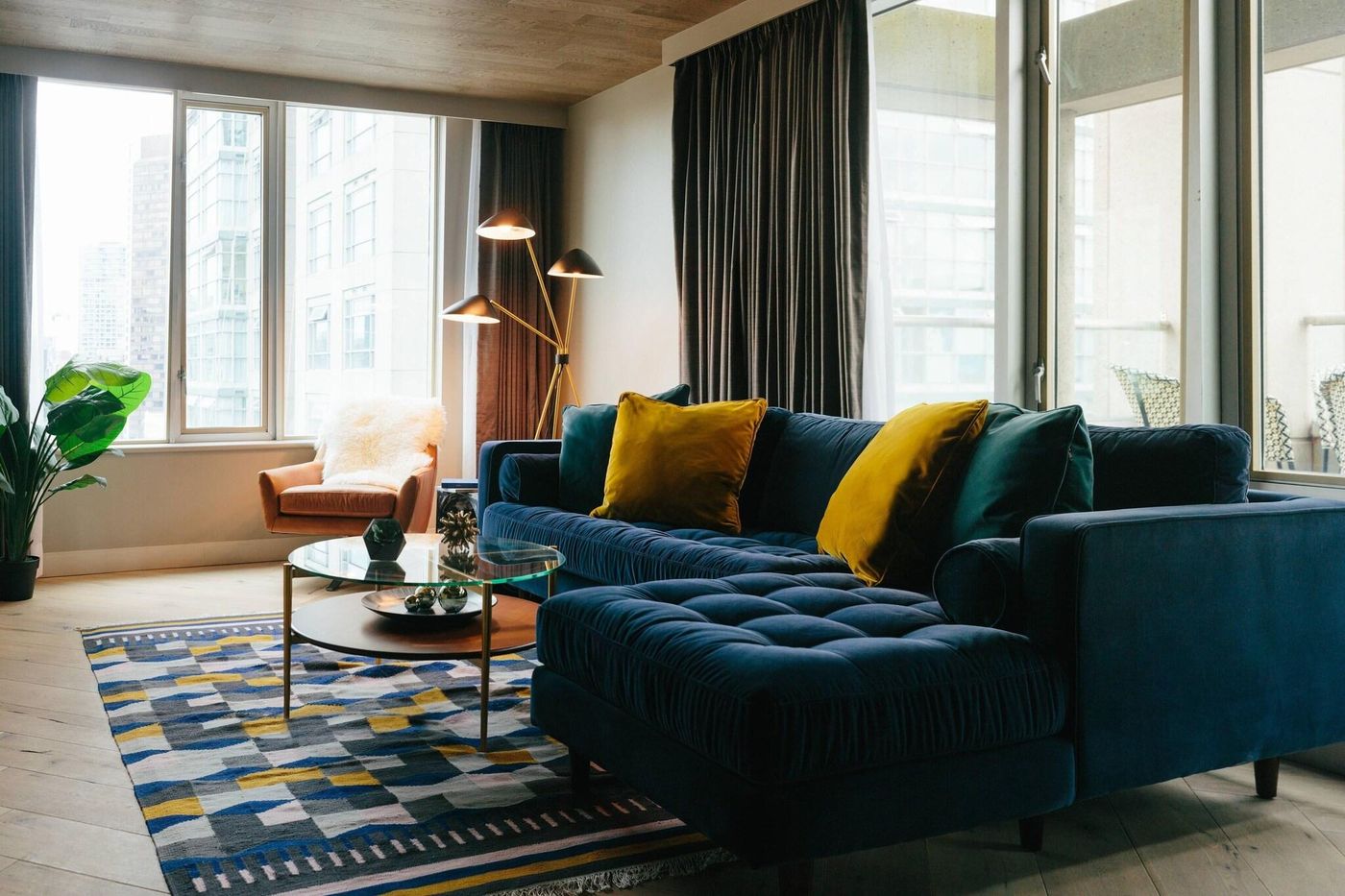 Delta-Hotels-By-Marriott-Vancouver-Downtown-Suites-Room-35