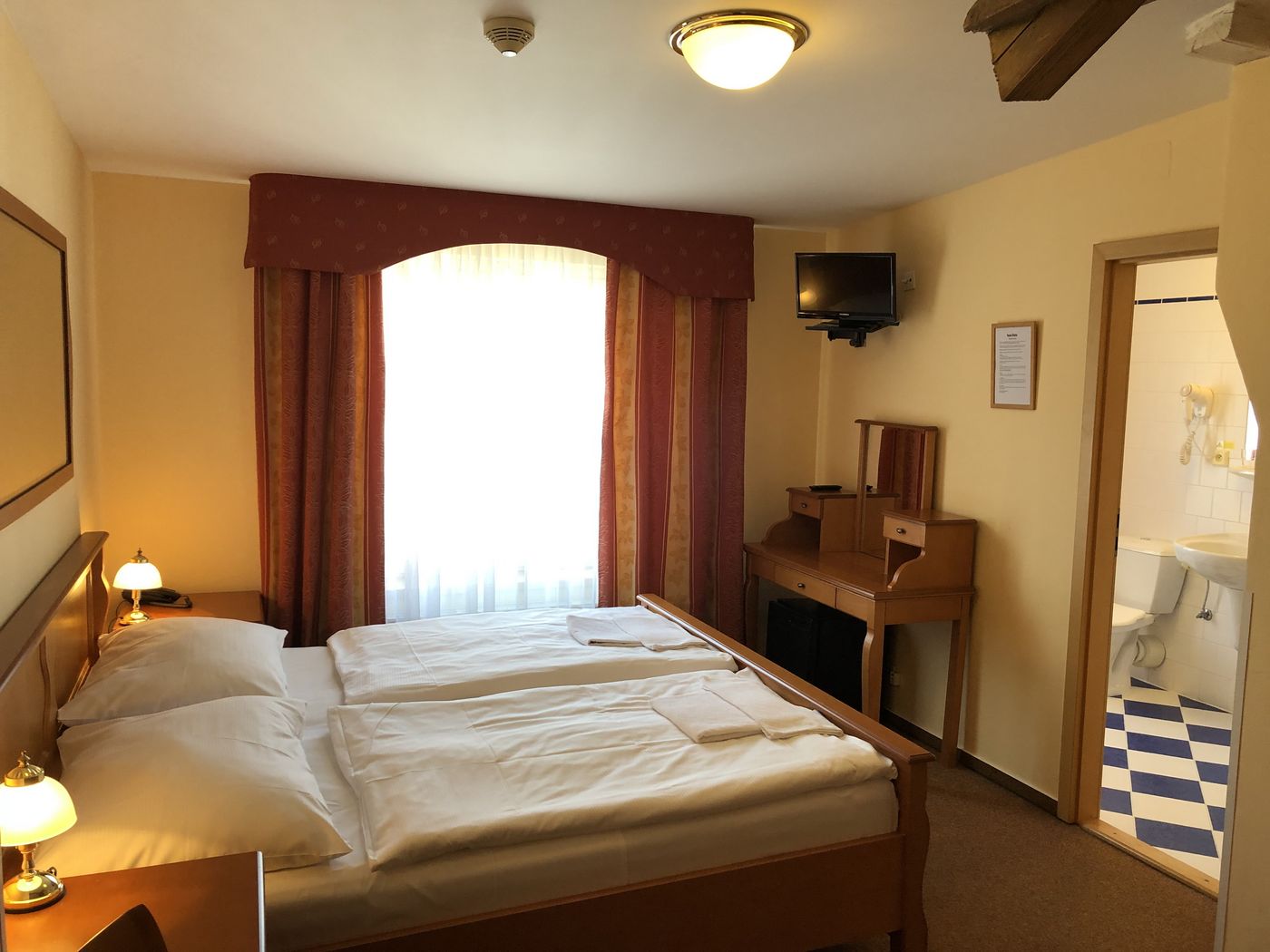 Brezina-Room-9