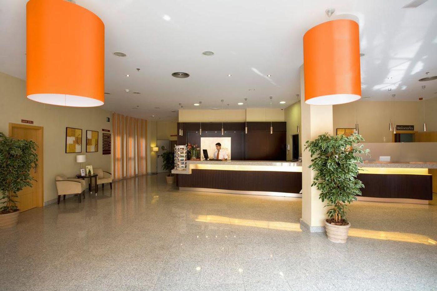 Bahia-Almu----ecar-Lobby-13