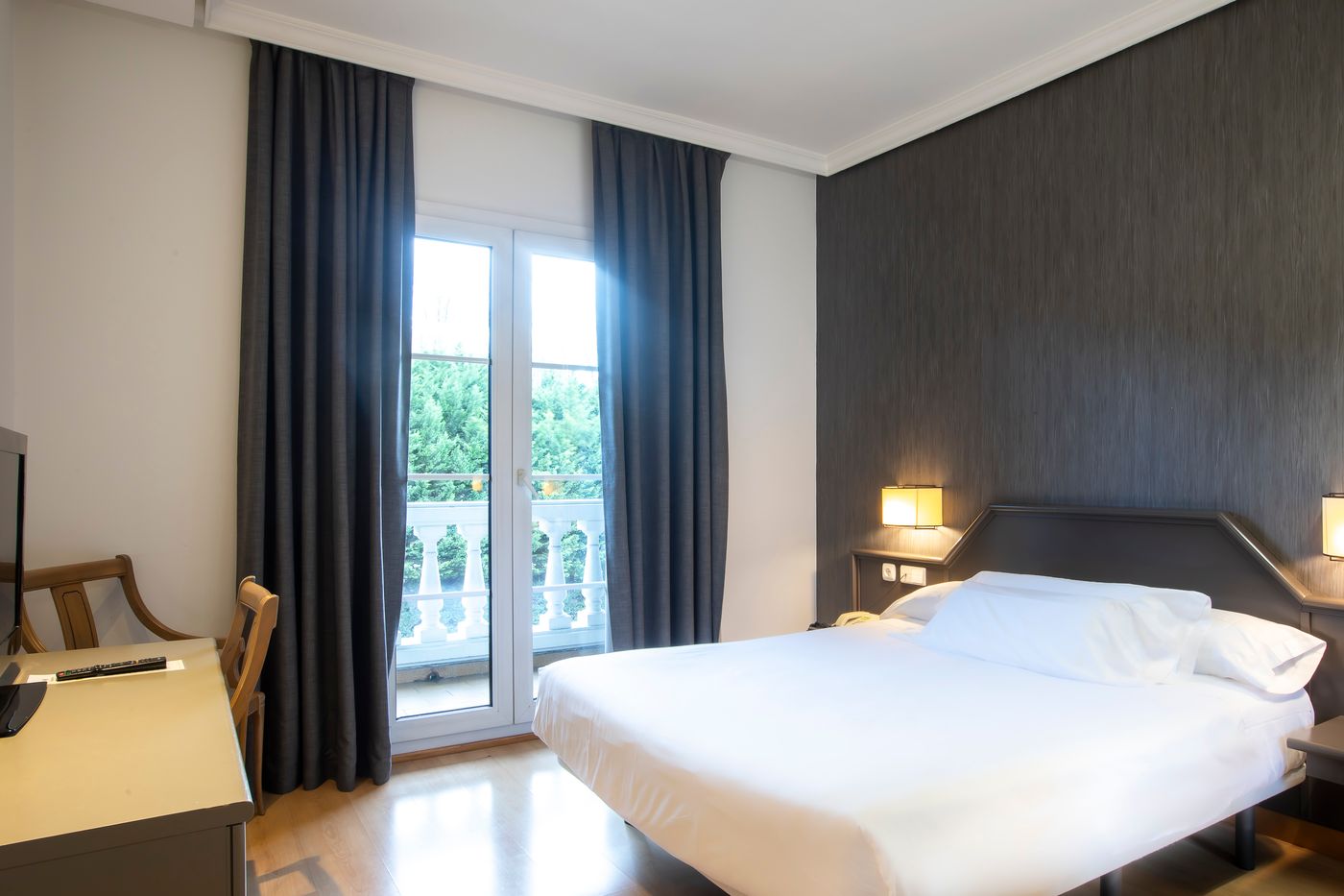 Hotel Urdanibia Park-Spain-IRUN-Room-8