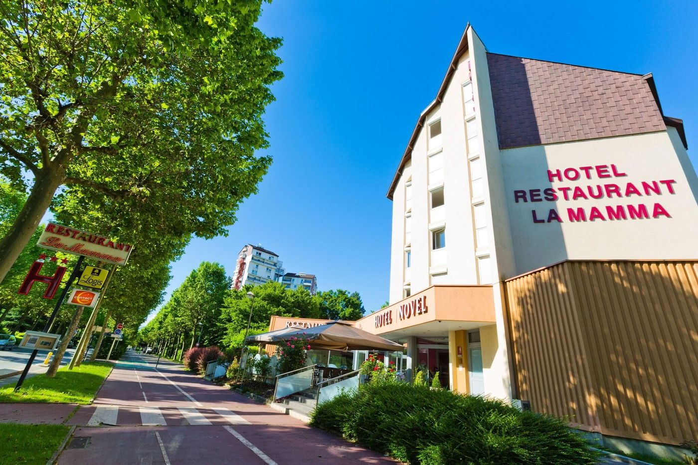Hotel Novel Restaurant La Mamma-France-ANNECY-General view-2