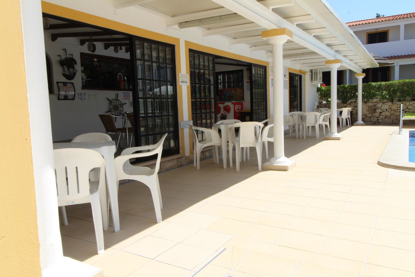 Balaia-Sol-Holiday-Club-Bar-38