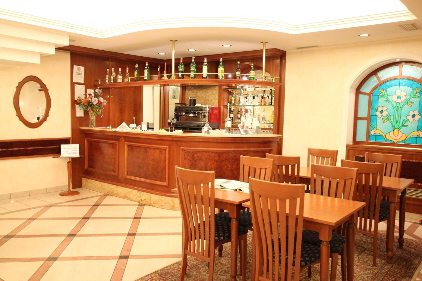 Montebianco---Mokinba-Hotels-Bar-13