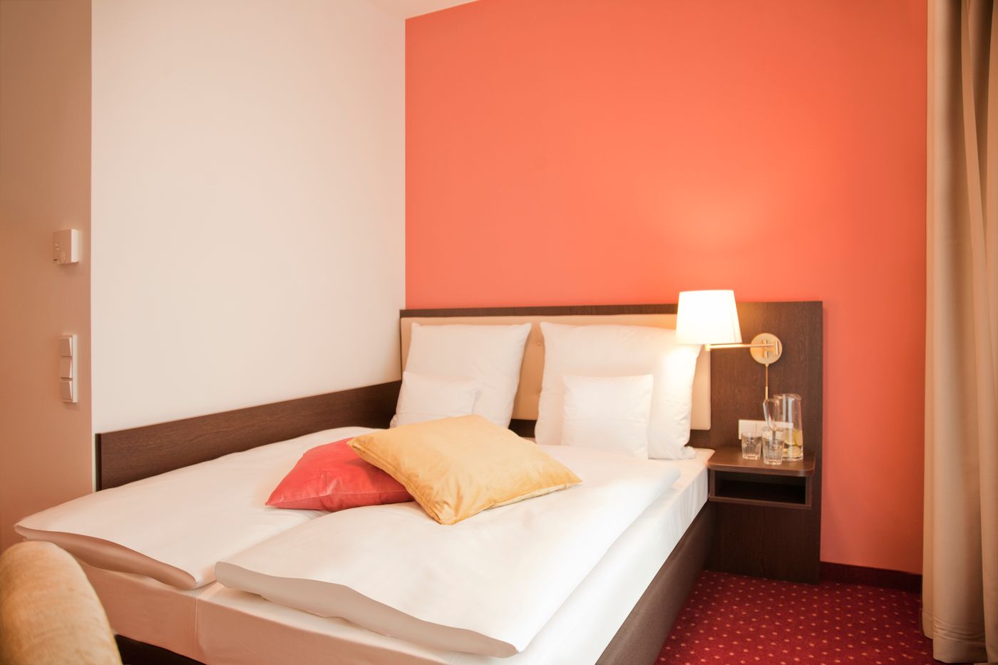 Gold-Palais-Hotel-Room-17