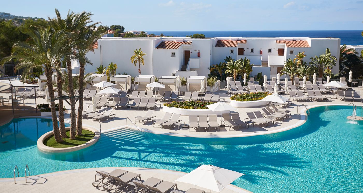 Insotel-Club-Tarida-Playa-Pool-11