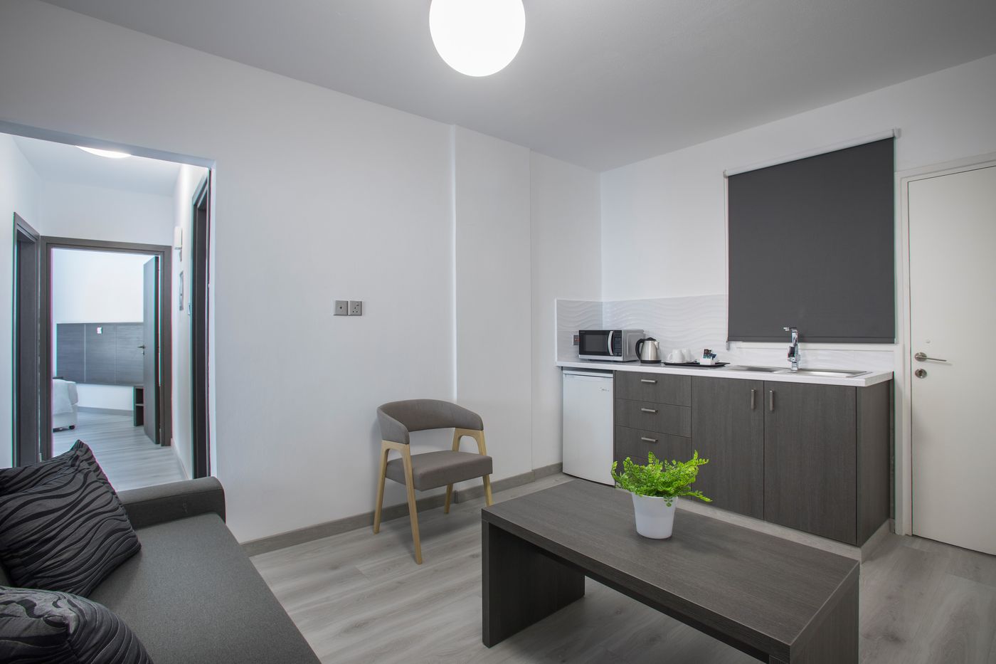 Blazer-Residence-Room-18