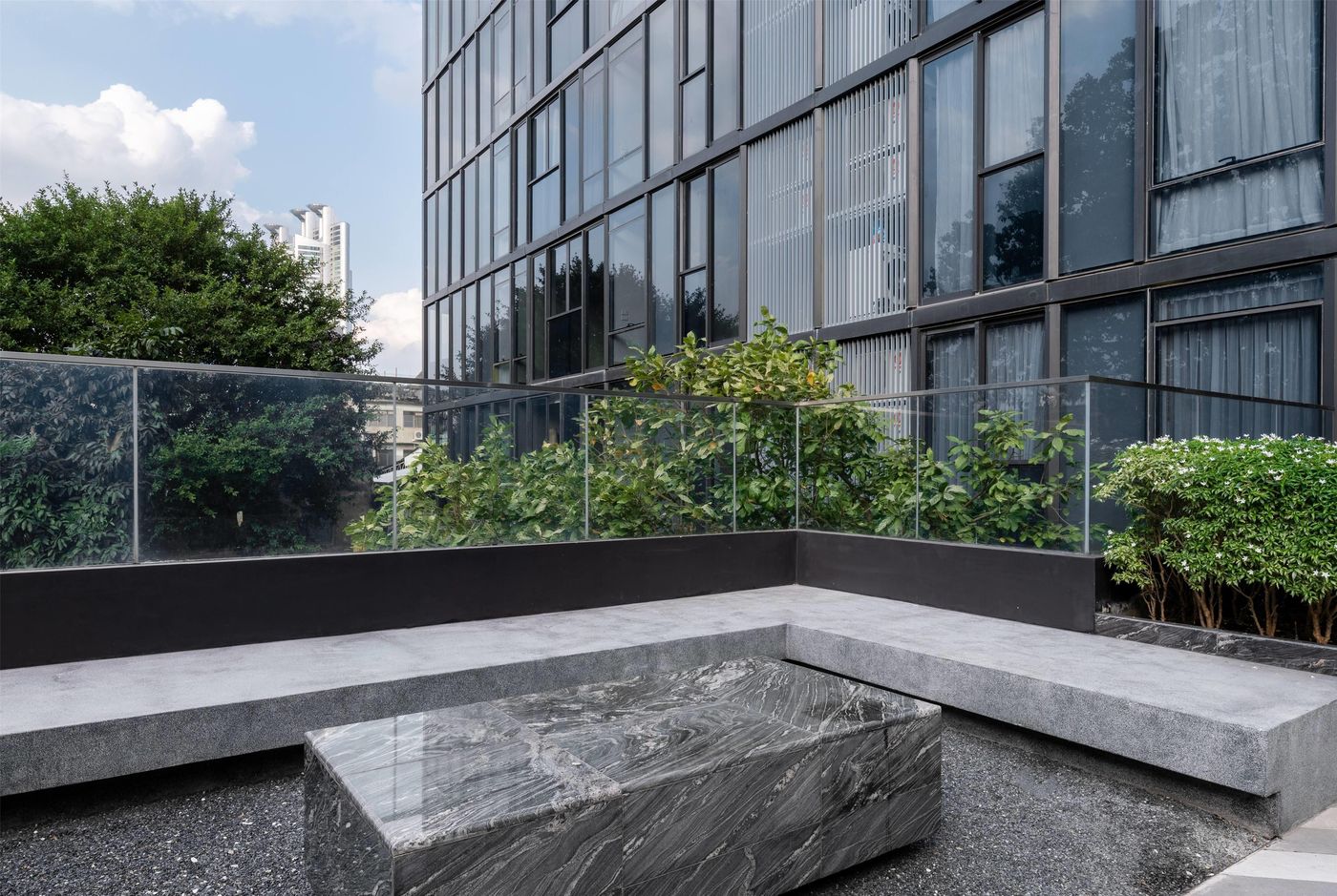 Wyndham-Bangkok-Queen-Convention-Centre-General-view-3