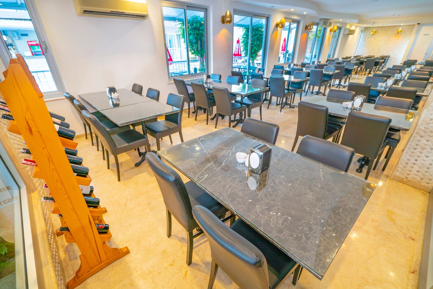 Kleopatra-Celine-Restaurant-18