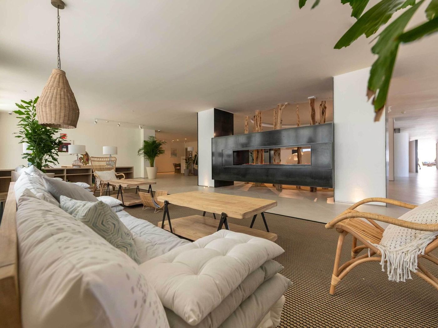 Fiesta-Hotel-Milord-Lobby-42