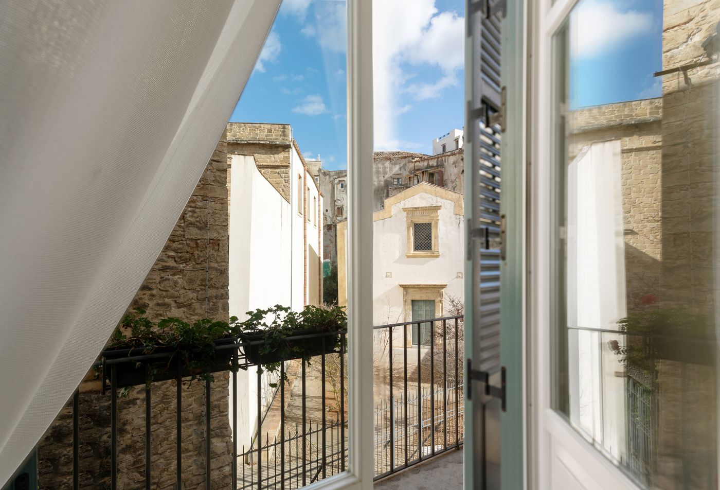 Palazzo-Brunaccini-Room-3