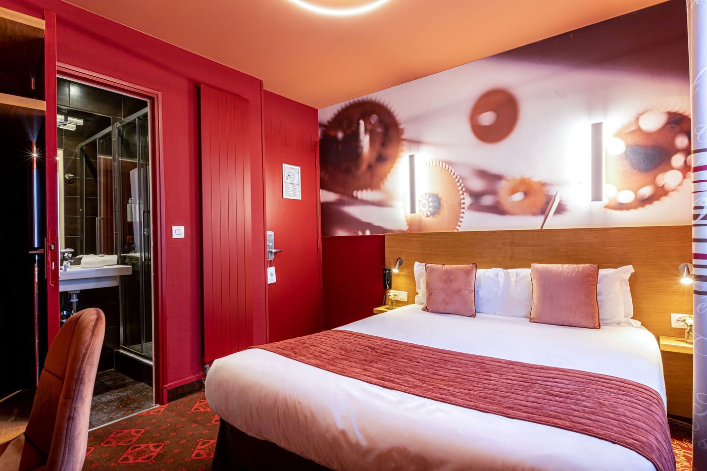 Hotel-Ariane-Montparnasse-by-Patrick-Hayat-Room-34