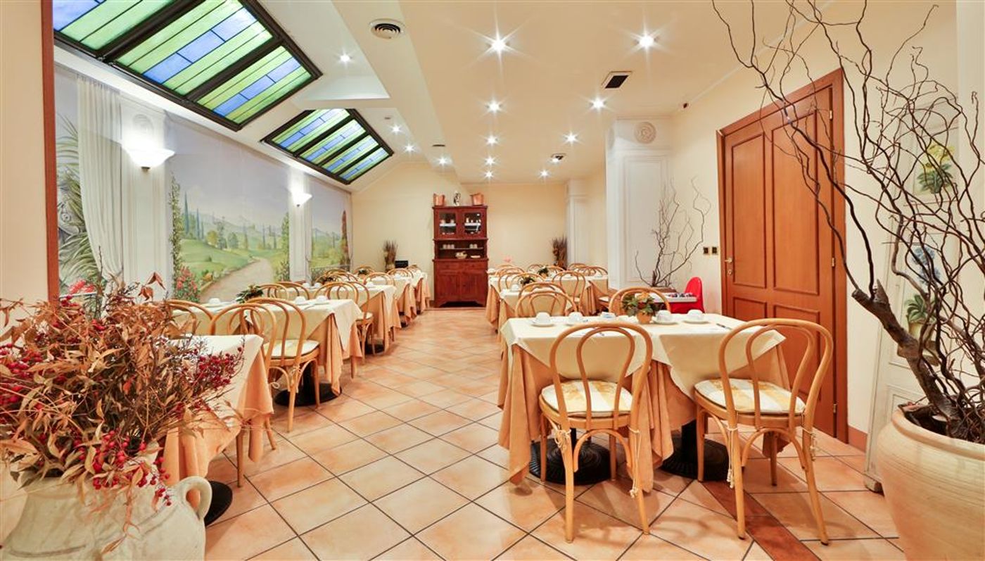 Hotel-Mozart-Restaurant-30