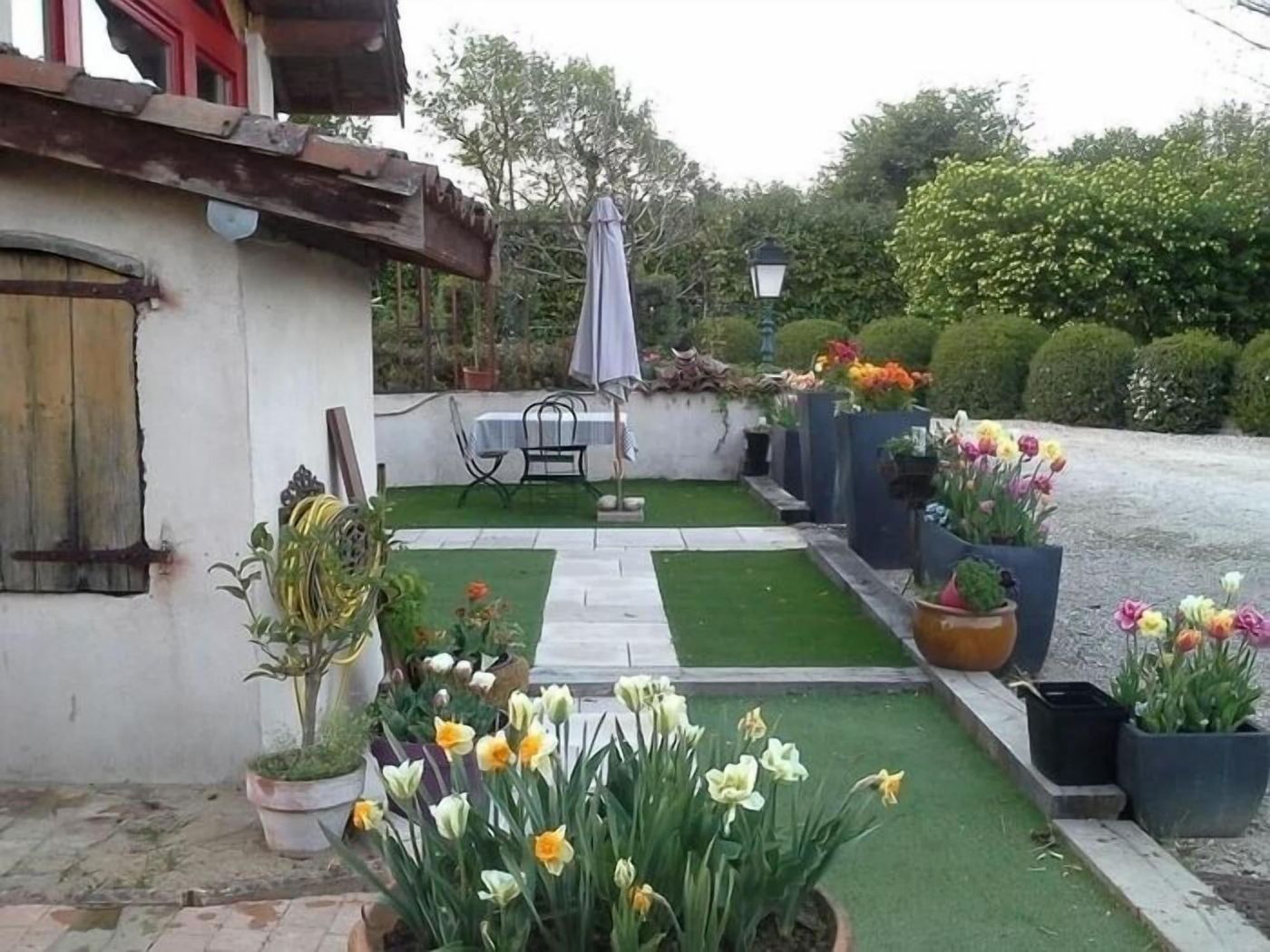 Chambre d'hôtes du Palais - France - MEXIMIEUX - General view - 8