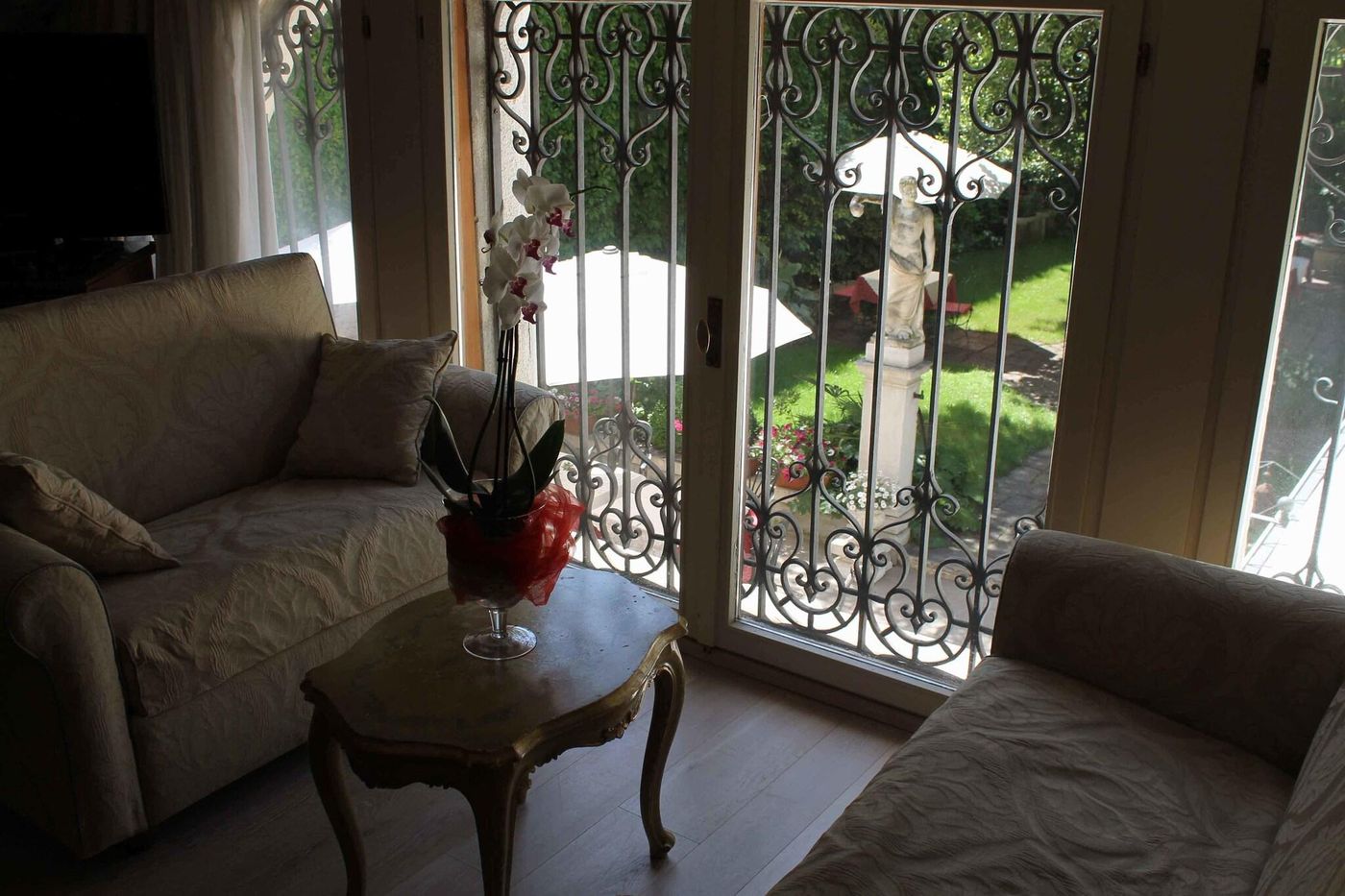 Palazzo-Abadessa-Room-10