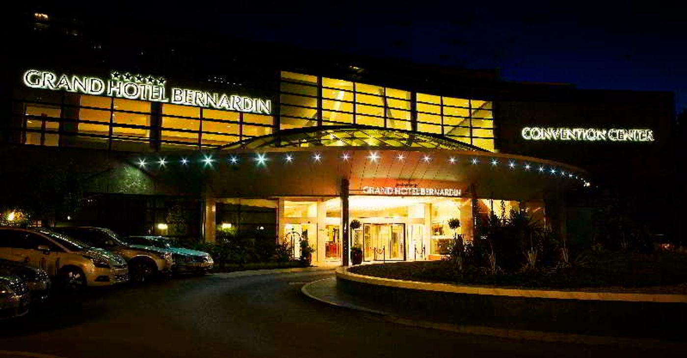 Grand Hotel Bernardin-Slovenia-PORTOROZ-Lobby-6