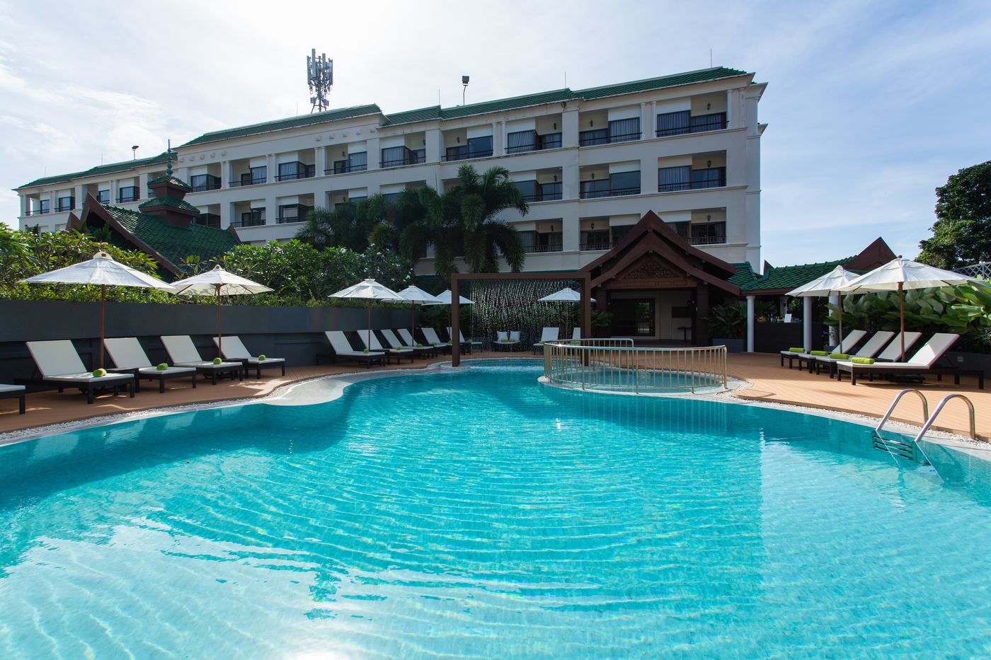 Krabi-Heritage-Hotel-Pool-9