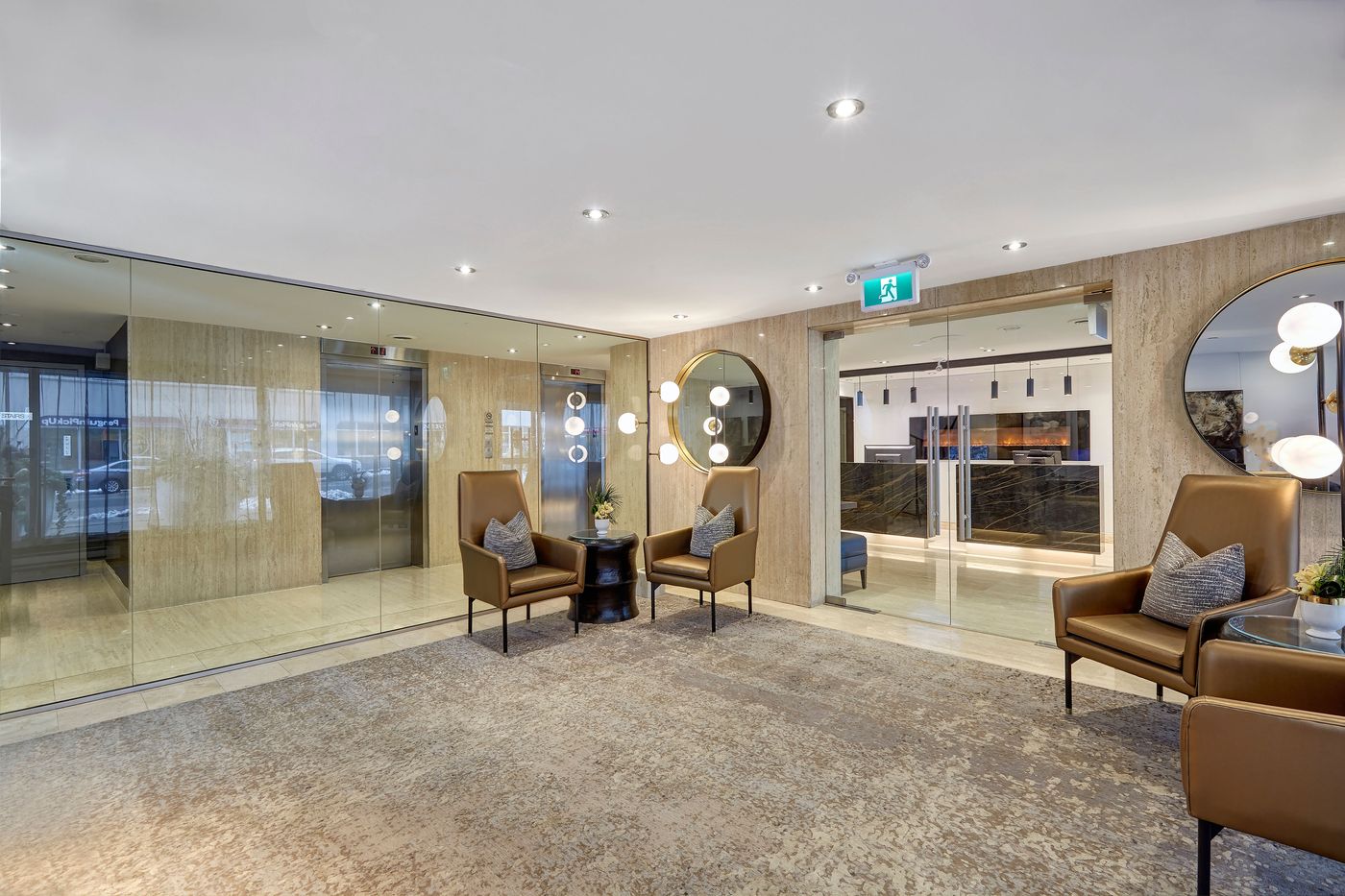 Town Inn Suites Toronto-Canada-Toronto-Lobby-6