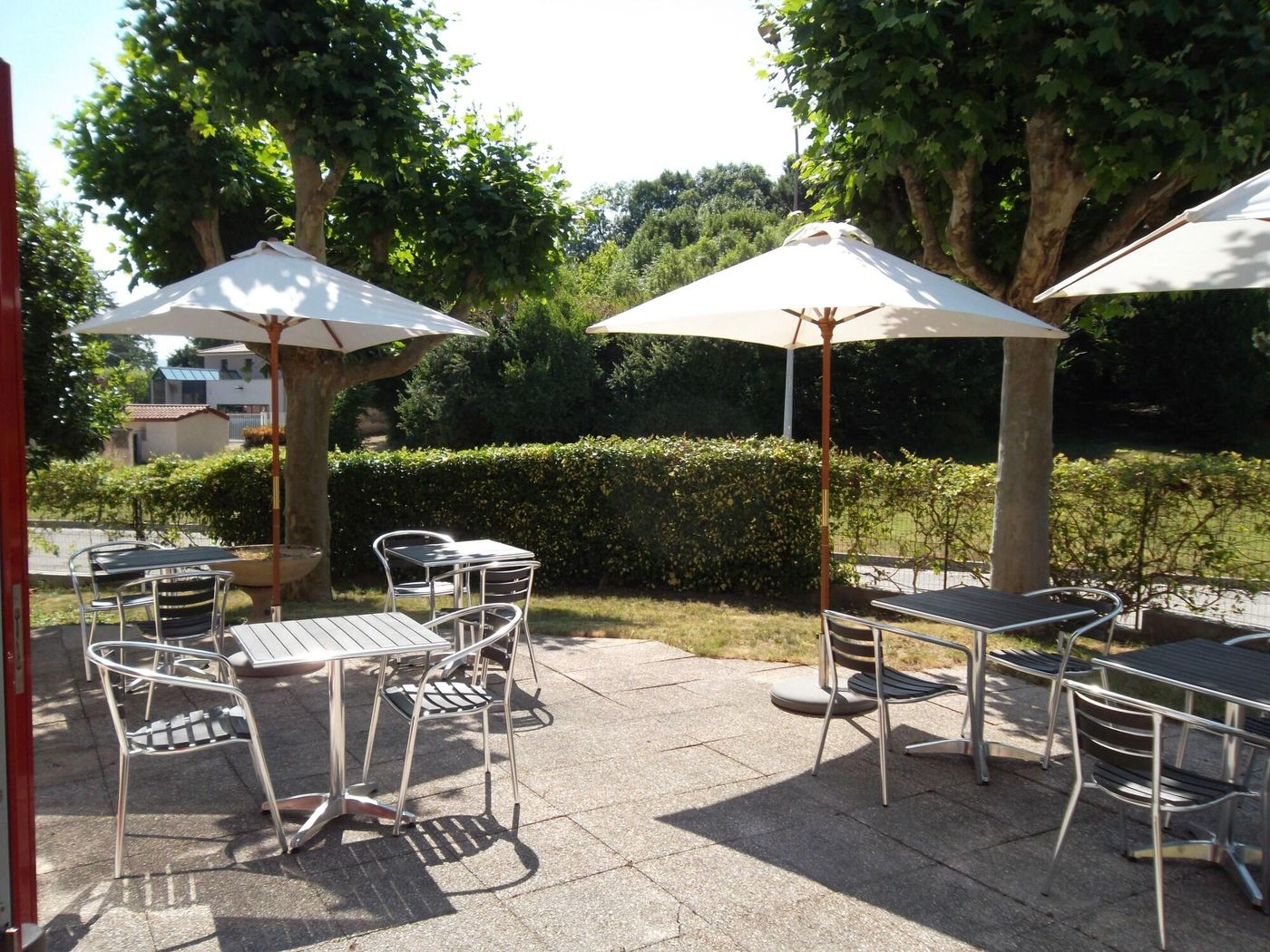 Hotel Le Medicis - France - Roussillon-en-Isere - General view - 6