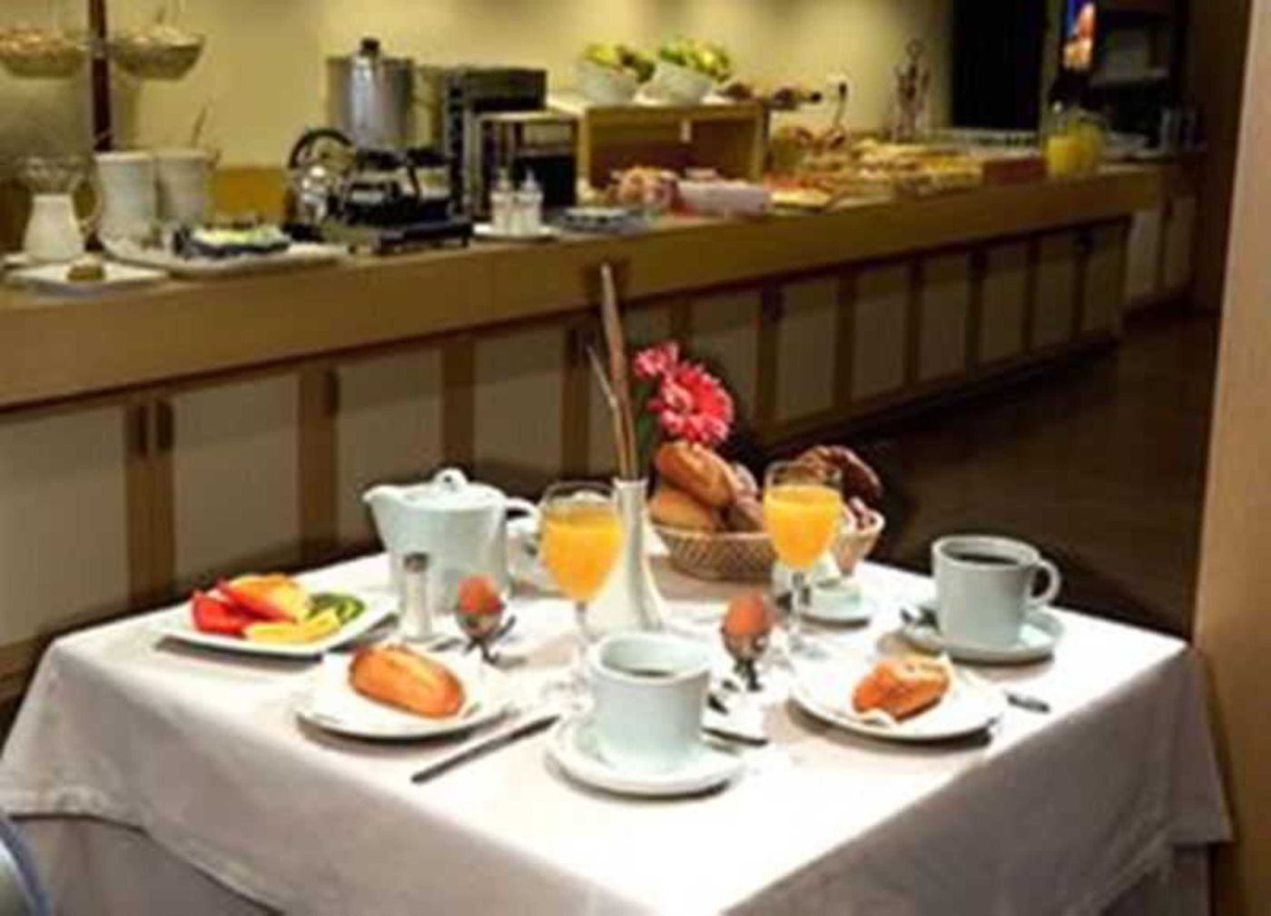 Esmeralda-Suites-Apartments-Restaurant-21