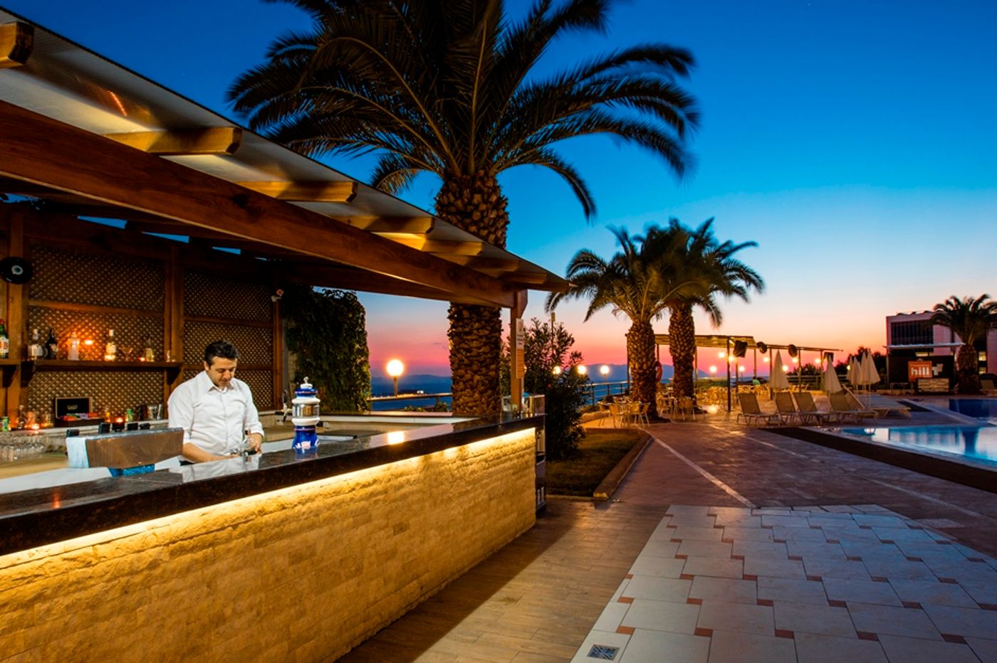 The-Panorama-Hill-Bar-8