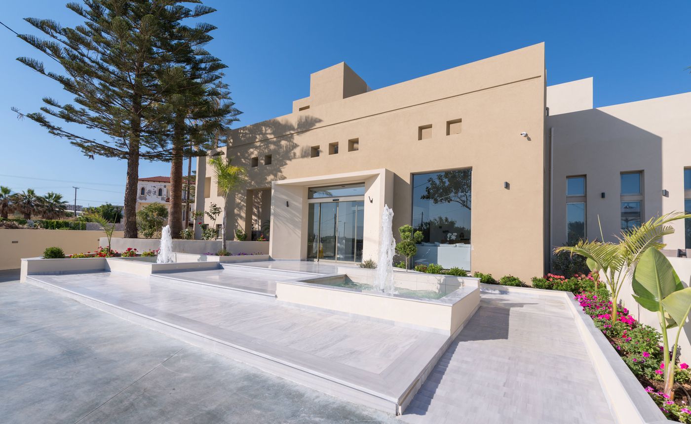 CHC Imperial Palace - Adults Only