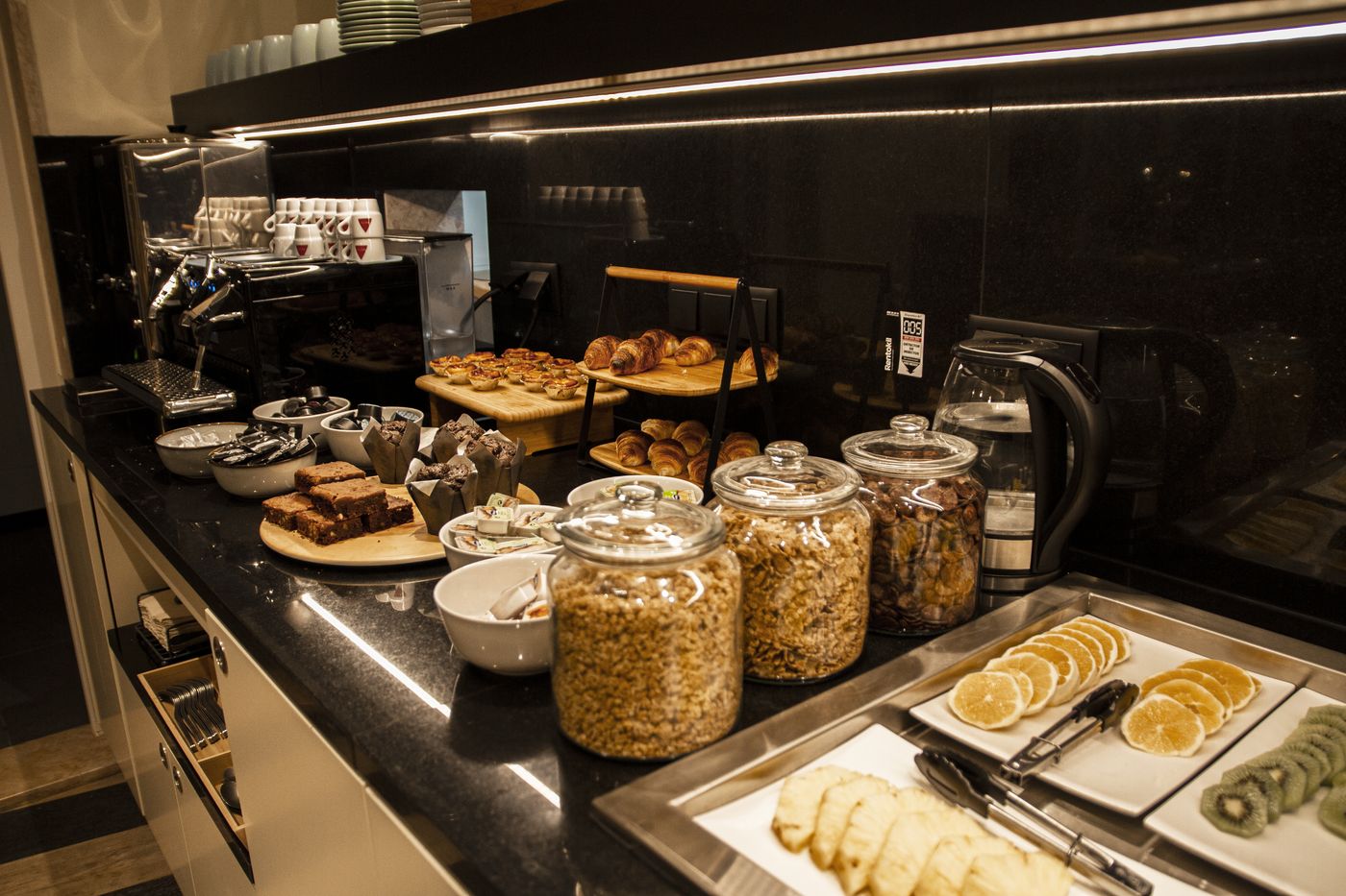 Room-Select-Liberdade-Bar-55