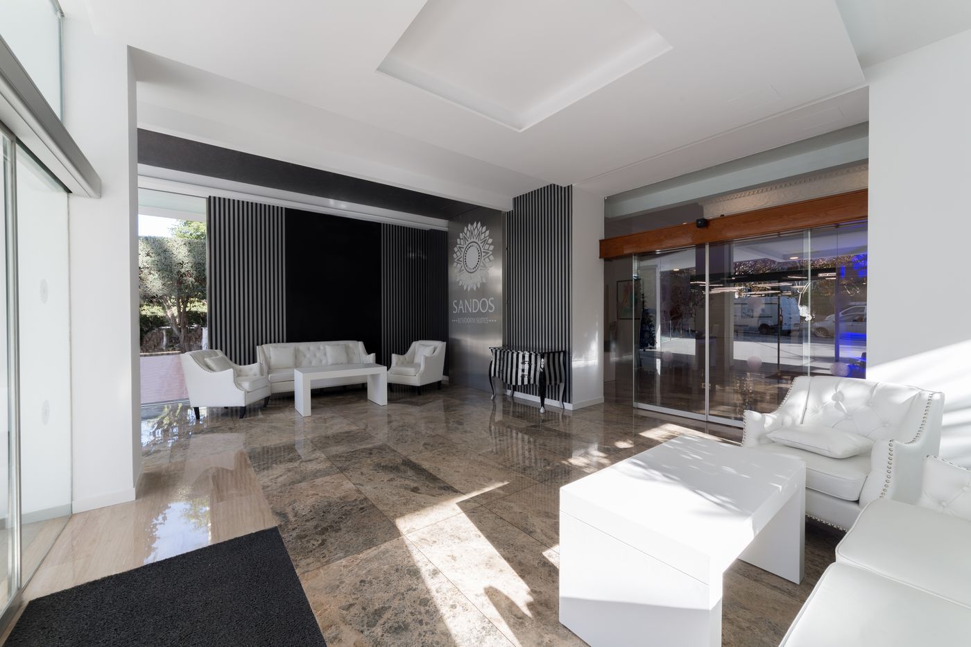 Sandos-Benidorm-Suites-Lobby-43