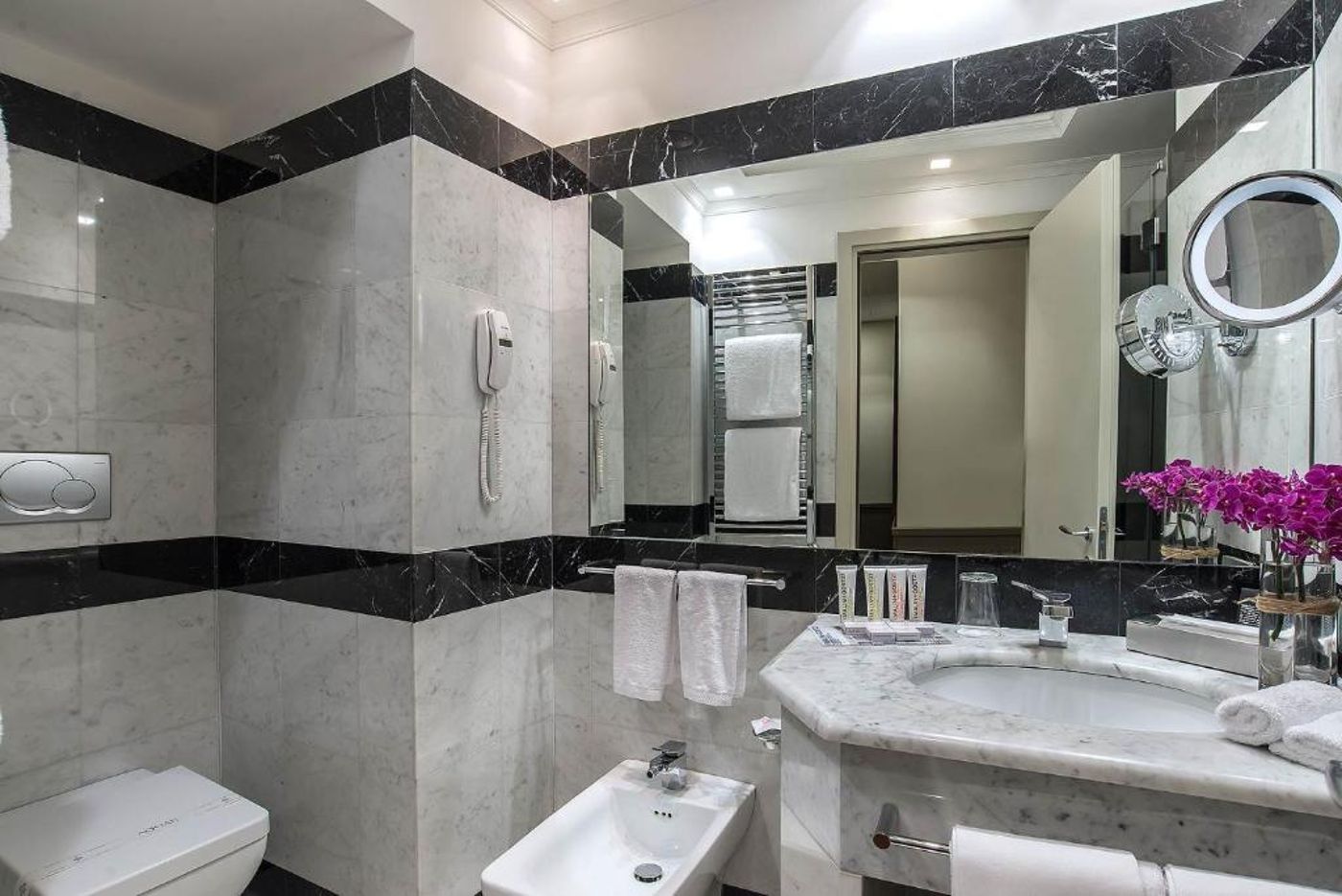 Lunetta-Roma-Room-16