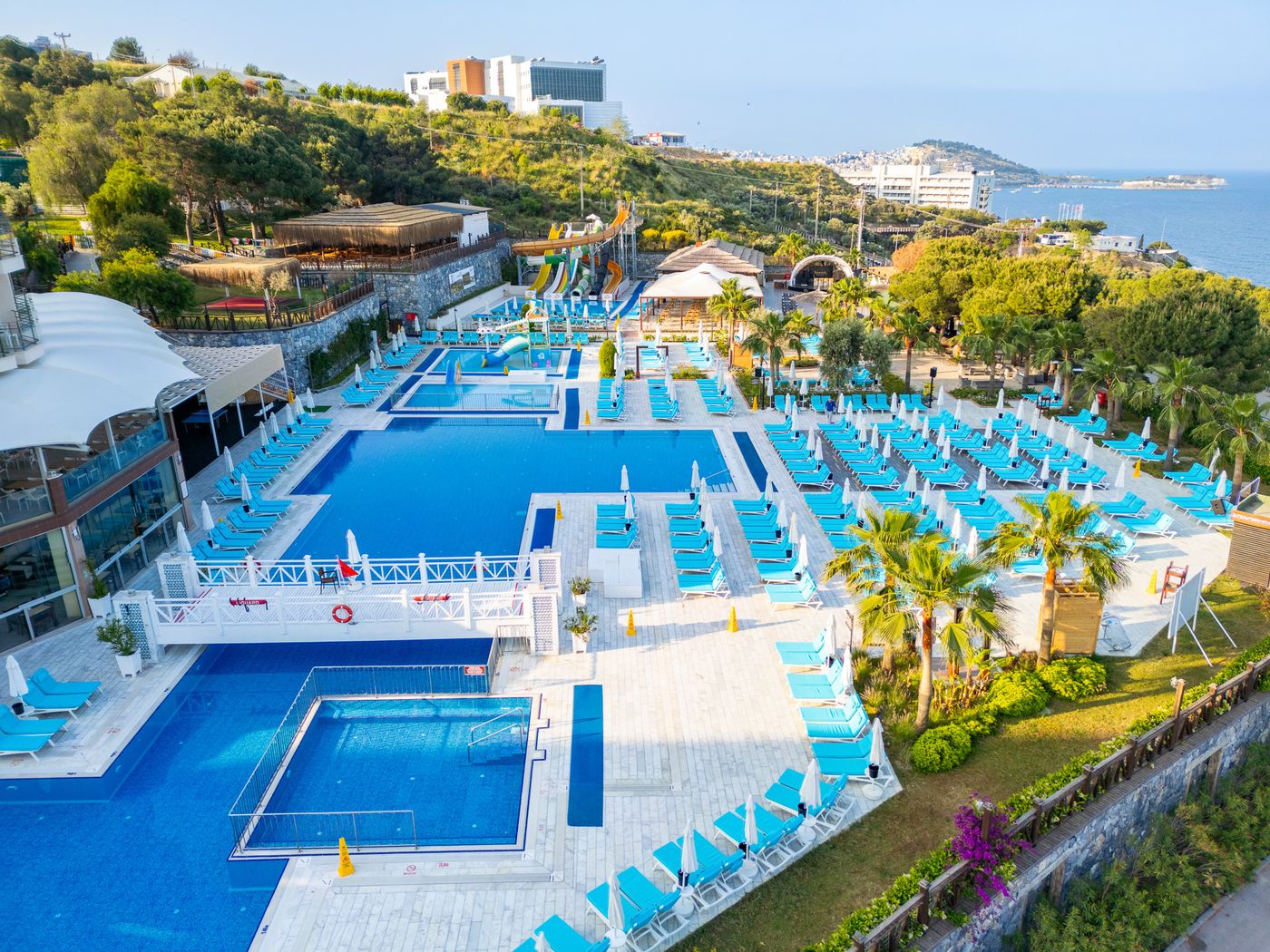 Ramada-Resort-by-Wyndham-Kusadasi---Golf-Pool-2