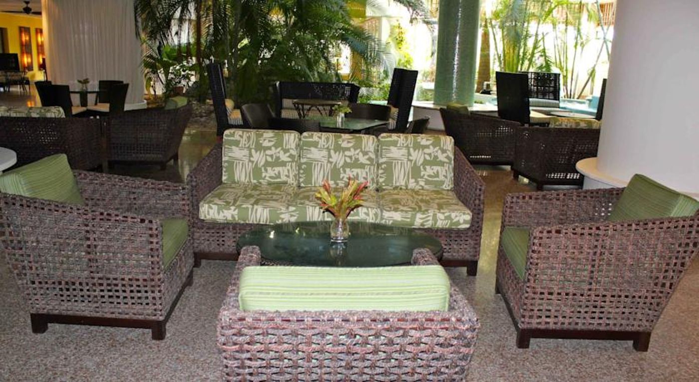 Grand Royal Antiguan