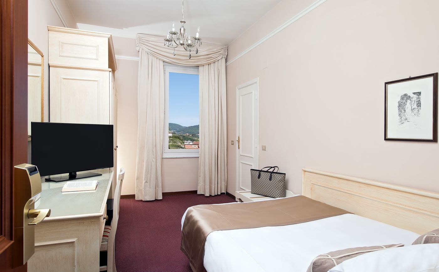 Hotel-Ercolini-e-Savi-Room-34