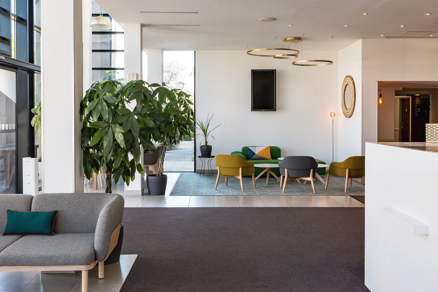 Holiday Inn Marseille Airport-France-Vitrolles-General view-6