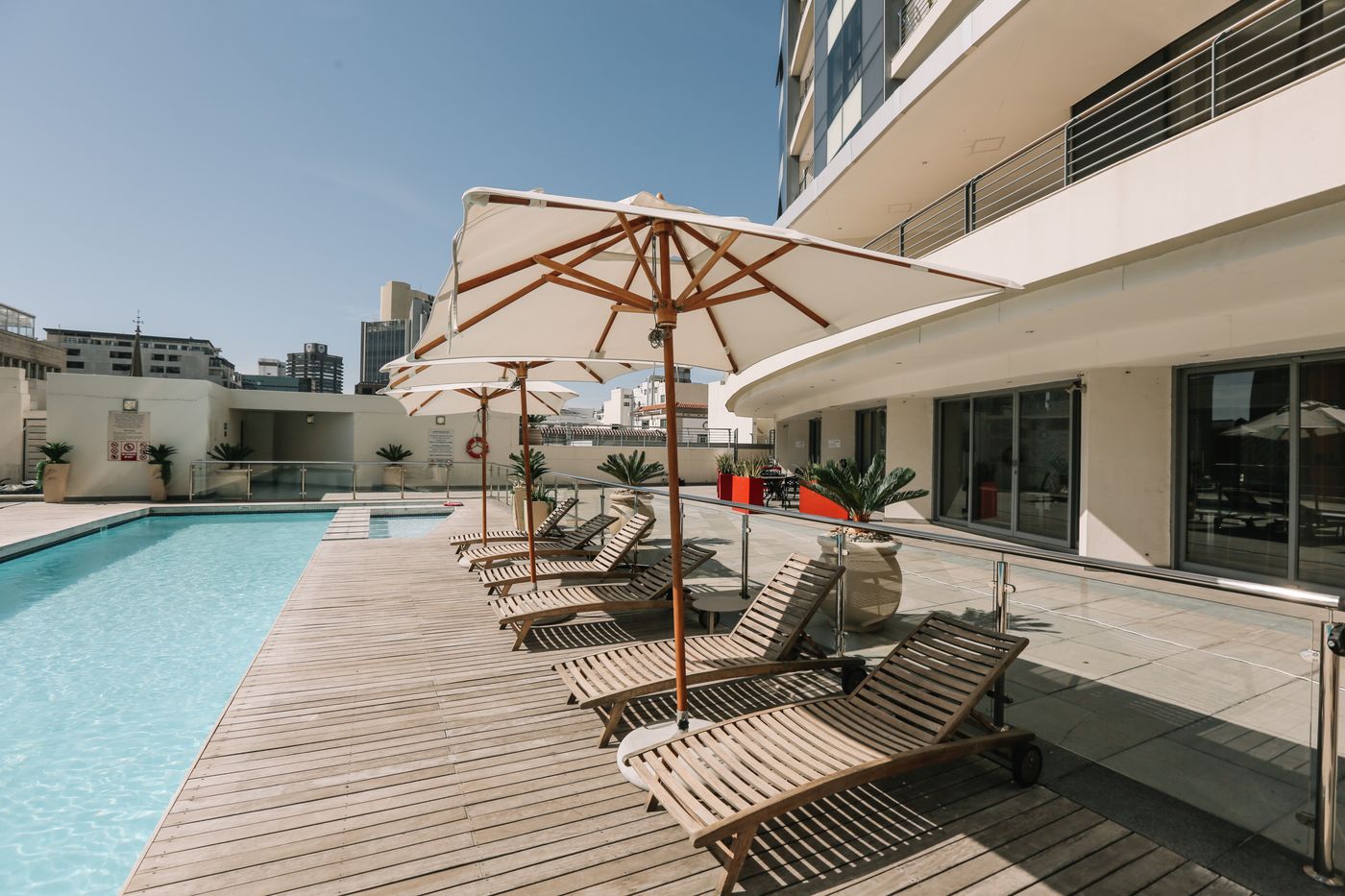 Mandela-Rhodes-Place-Hotel---Spa-Pool-1