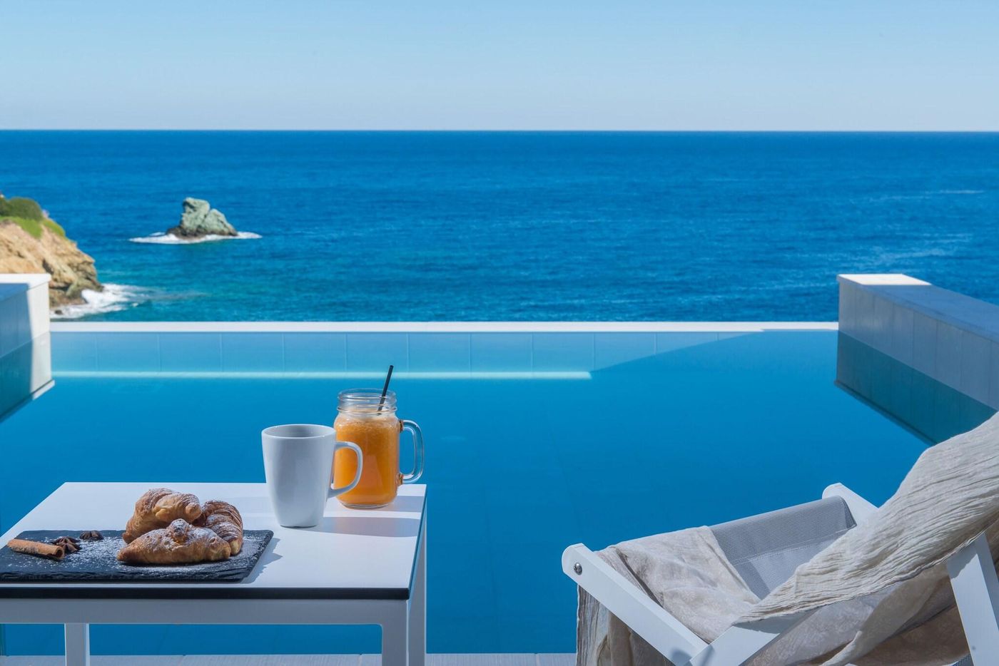 Peninsula-Resort---Spa-Room-83