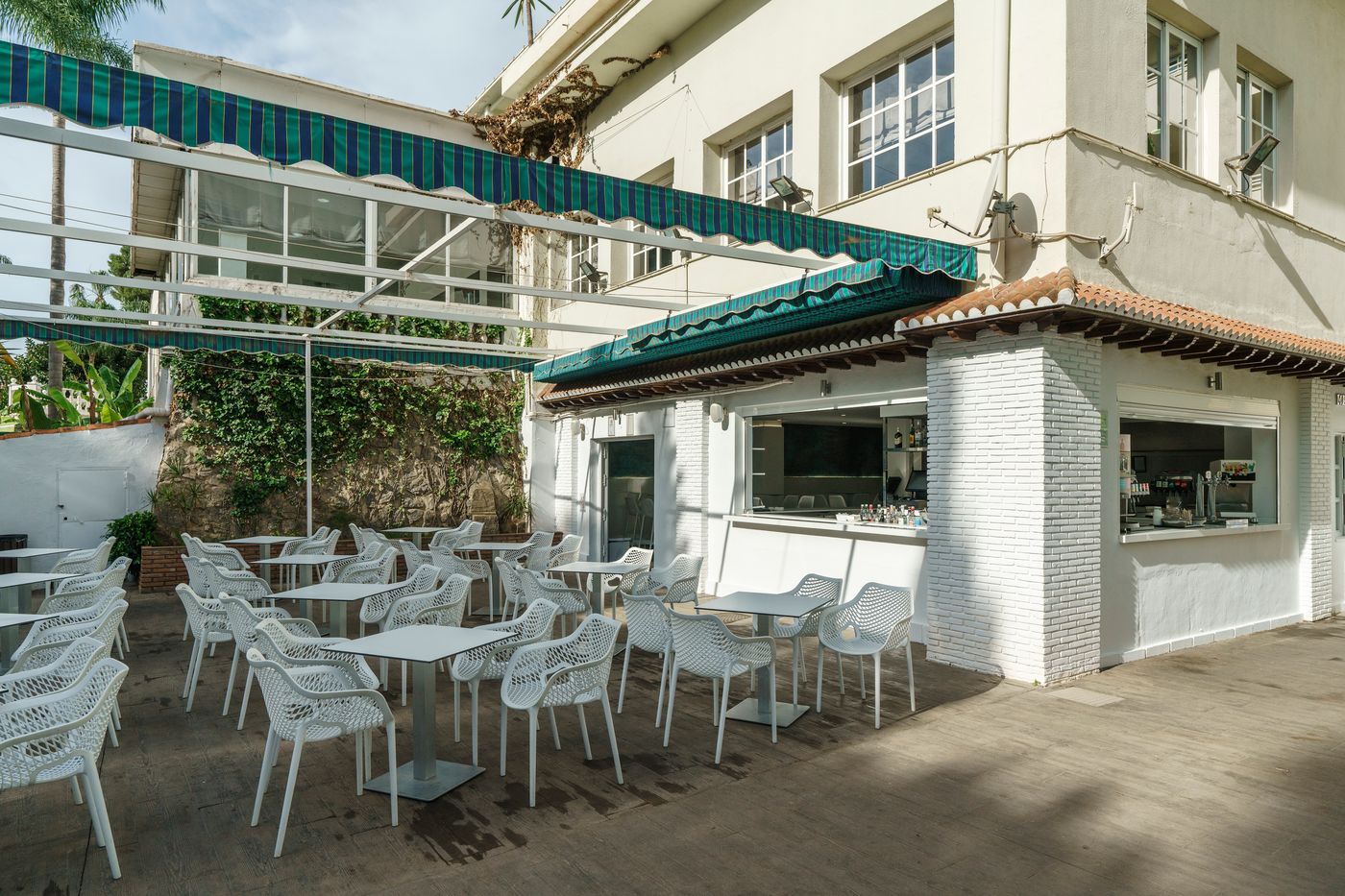 AluaSun-Costa-Park-Bar-17