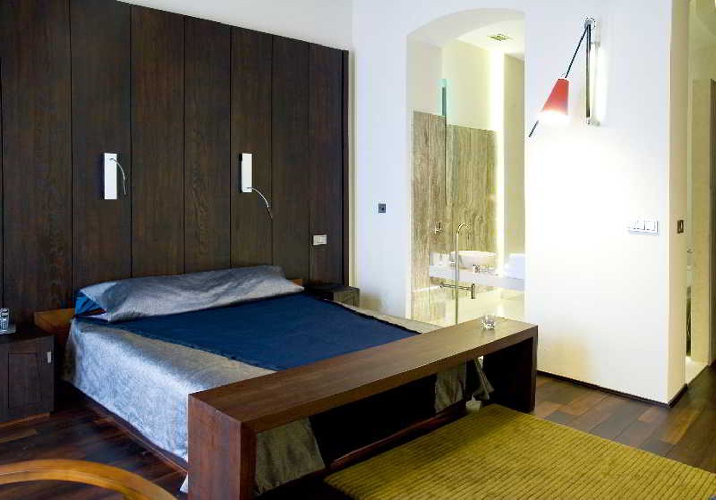 Monopol Wroclaw-Poland-WROCLAW-Room-8