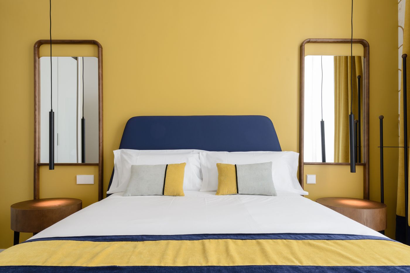 Smartrental-Collection-Gran-Via-Centric-II-Room-28