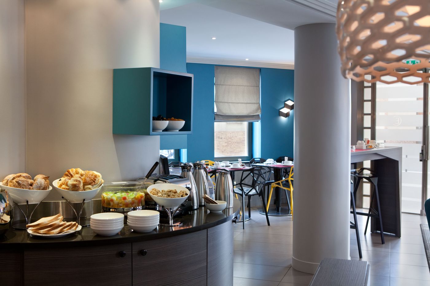 Hotel-Eiffel-Capitol-Restaurant-11