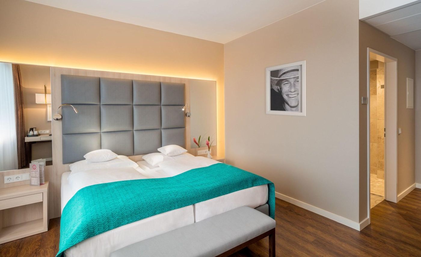 Hollywood-Media-Hotel-Room-17