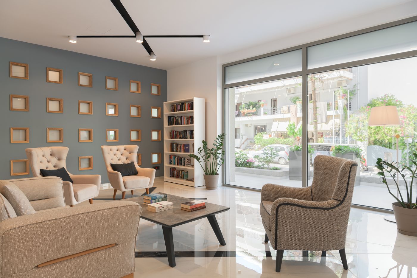 Bio-Suites-Hotel-Lobby-81