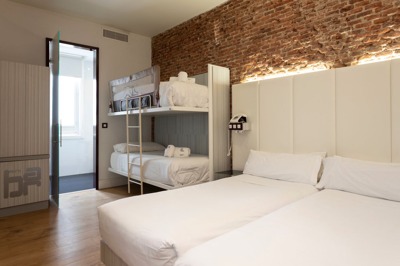 Petit-Palace-Lealtad-Plaza-Room-32