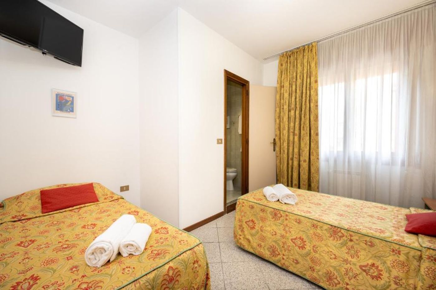 Camelia-Rooms-Venice-Room-11