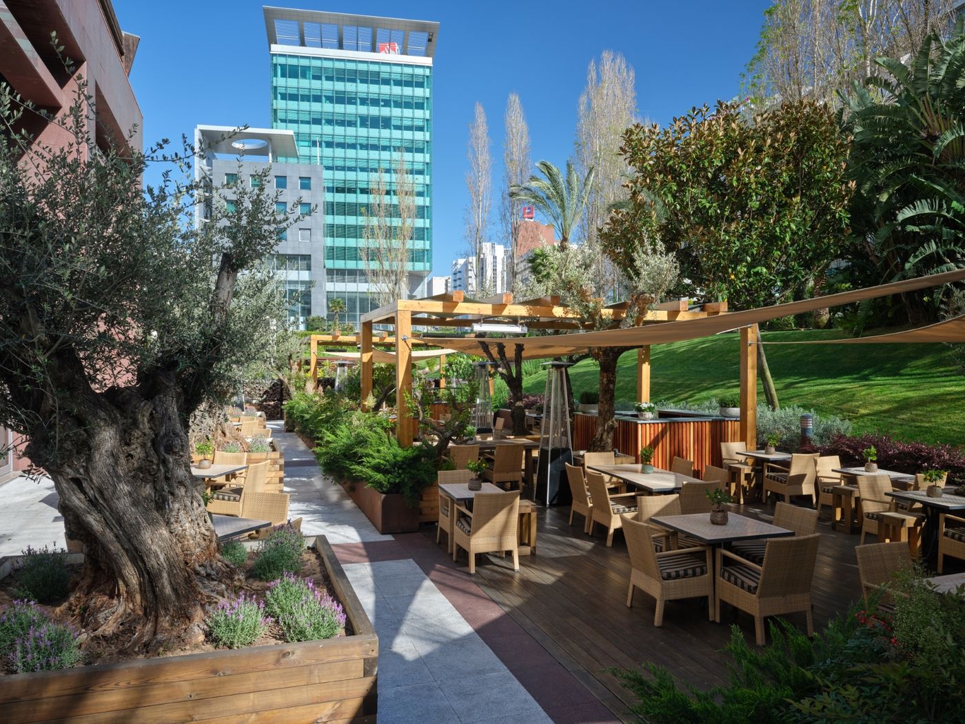 Corinthia-Lisbon-Terrace-45