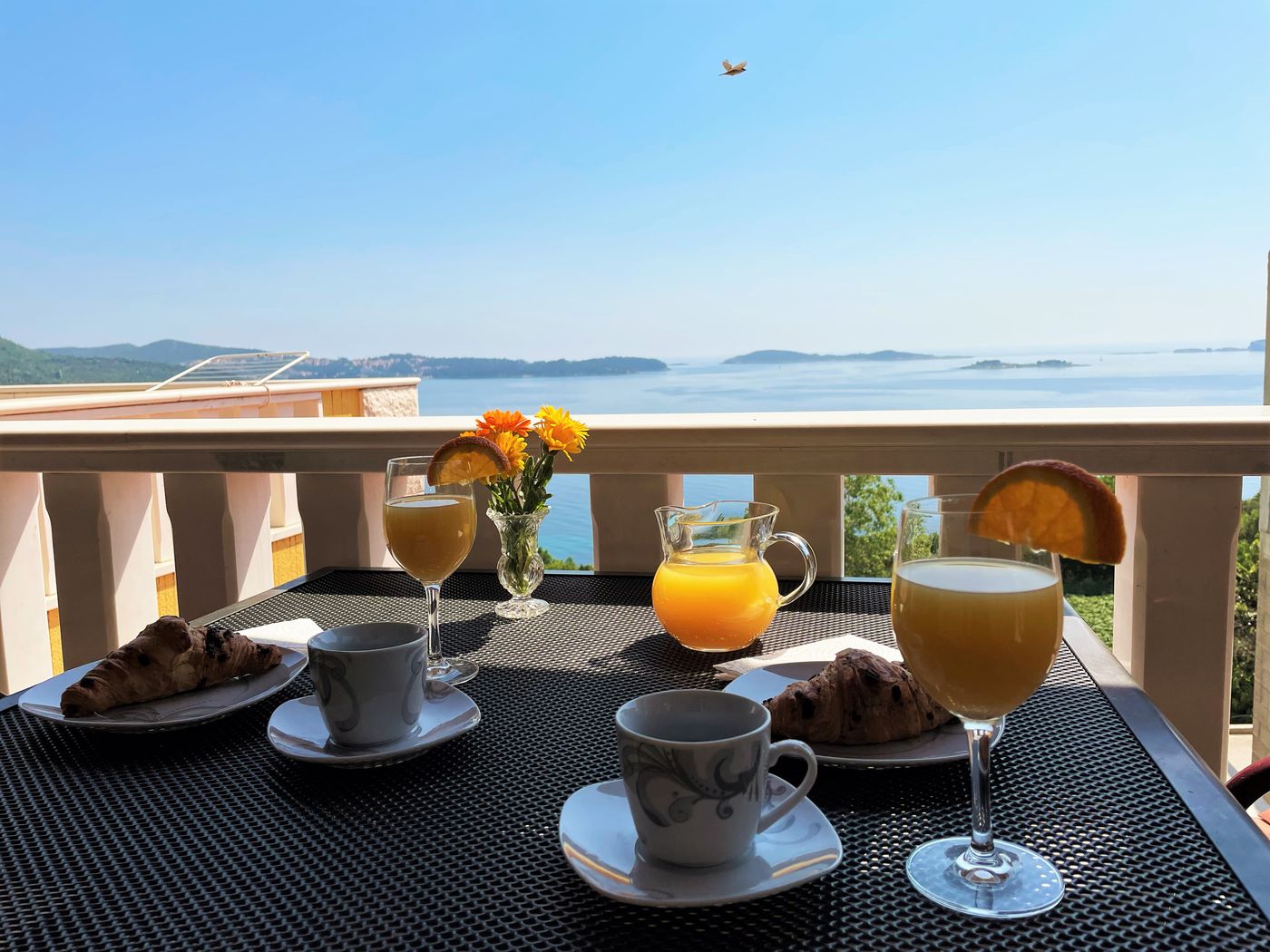 Villa-Sunset-Room-104