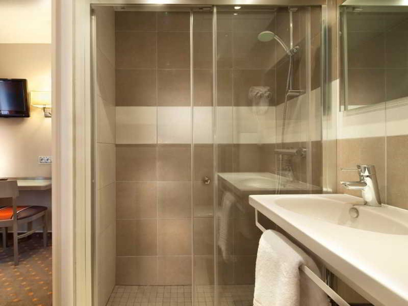 Hotel-Beaugrenelle-Saint-Charles-General-view-18