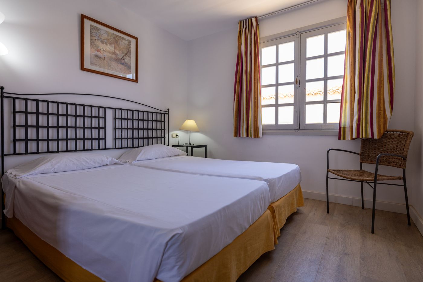 FuentePark-Apartamentos-Room-35