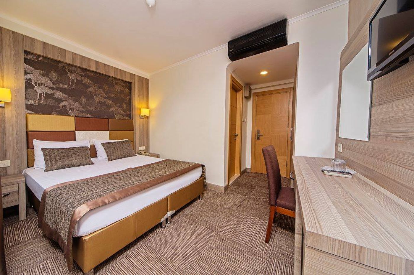 Pera-Arya-Hotel-Room-3