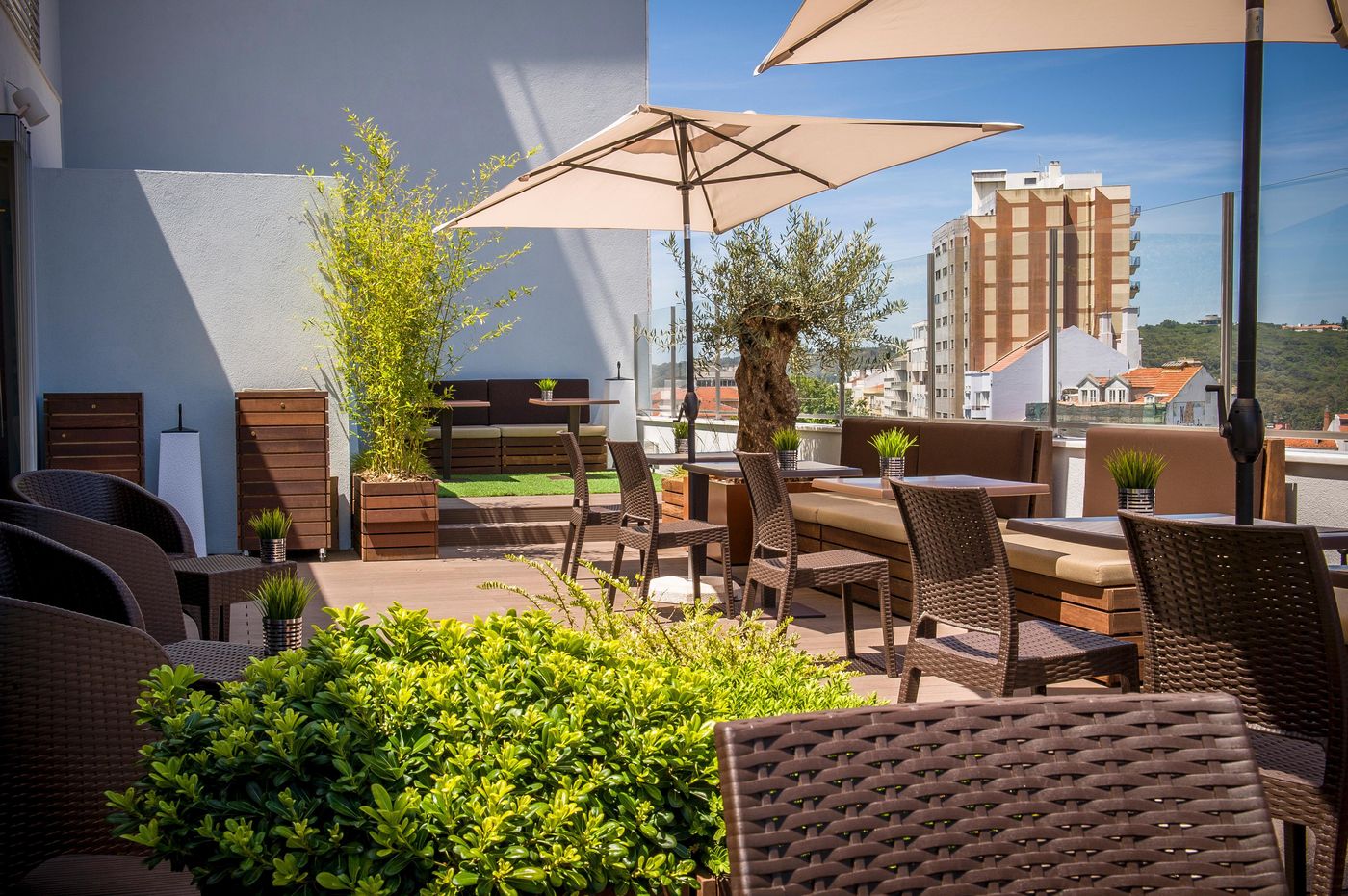 Smy-Lisboa-Terrace-1