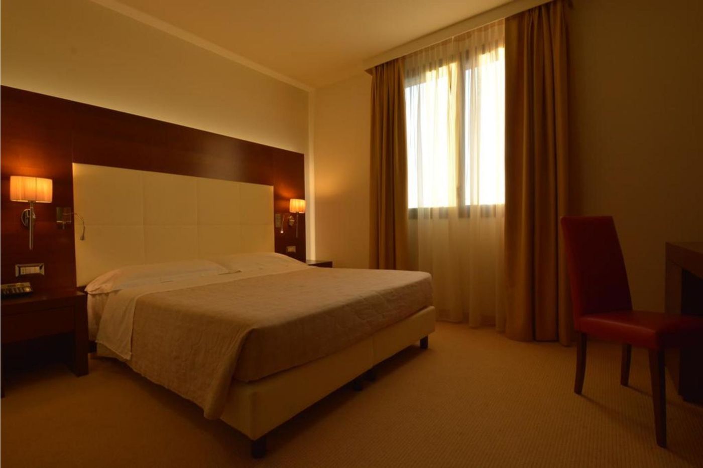 Hotel Il Gentiluomo-Italy-LOC. BATTIFOLLE-Room-3